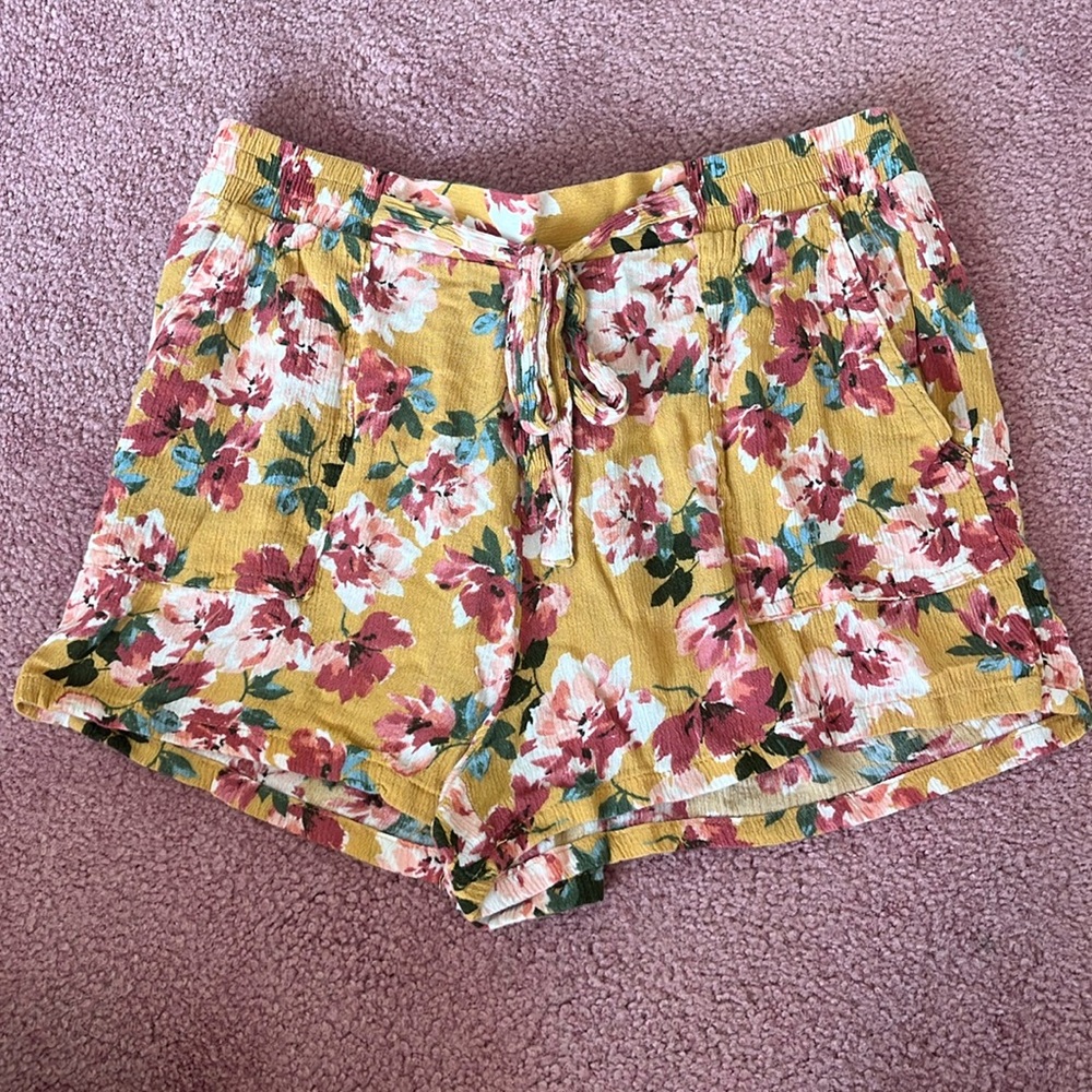 Floral Yellow Shorts Size M